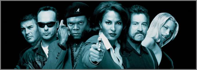 V Tarantinovi odlični predelavi avtorjevega romana Rumov punč spremljamo stevardeso v srednjih letih (Pam Grier), ki za preprodajalca orožja (Samuel L. Jackson) čez mehiško mejo tihotapi denar. Ko jo pri tem zalotita FBI-jeva agenta, ji ponudita priložnost za sodelovanje in izhod iz godlje. To je edini film, ki ga Tarantino ni posnel po izvirnem scenariju. • V nedeljo, 28. 4., ob 17.25 na Cinemax.* │ Tudi na HBO OD/GO.

 | Foto: 