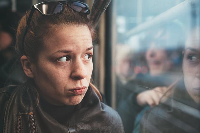 ženska, pogled, okno | Foto Shutterstock