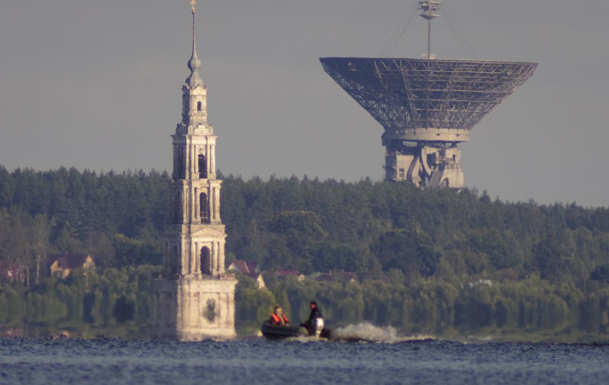 Kaljazin | Radijski teleskop v Kaljazinu leži v bližine reke Volge. | Foto Guliverimage