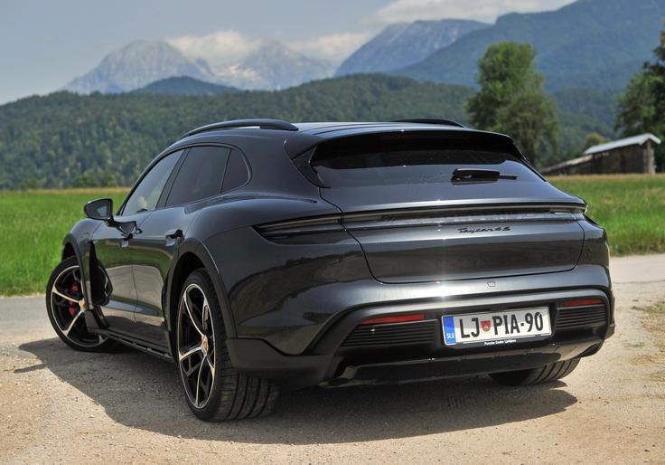 Porsche taycan | Foto: Gregor Pavšič