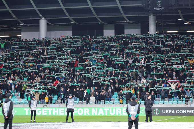 Olimpija je z novo evropsko zmago spravila v dobro voljo več kot pet tisoč navijačev, ki so prišli v Stožice. | Foto: Aleš Fevžer