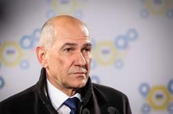 Janša z veseljem sprejel Golobovo vabilo