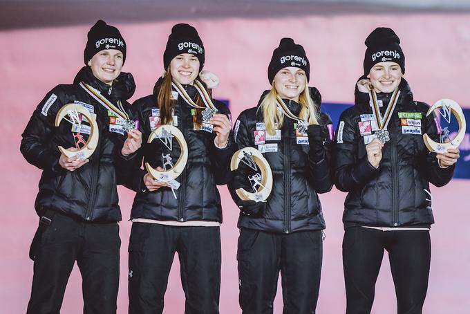 Srebrna ekipna medalja je bil Uršin vrhunec pretekle zime. | Foto: Sportida