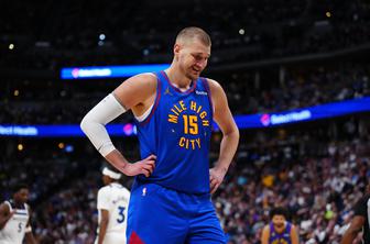 Denver z Jokićem po drami ostal praznih rok, Francoz z nagrado spisal zgodovino