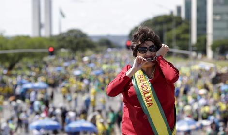 V Braziliji novi množični protesti proti korupciji oblasti