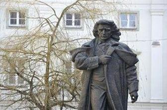 Na ogled prevodi Prešernovih pesmi