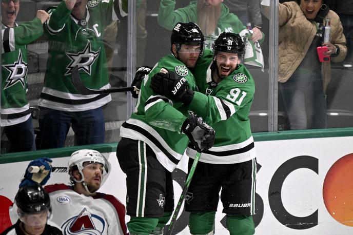 Dallas Stars | Mikko Rantanen (levo) je junak preobrata Dallasa in napredovanja v drugi krog končnice. | Foto Reuters