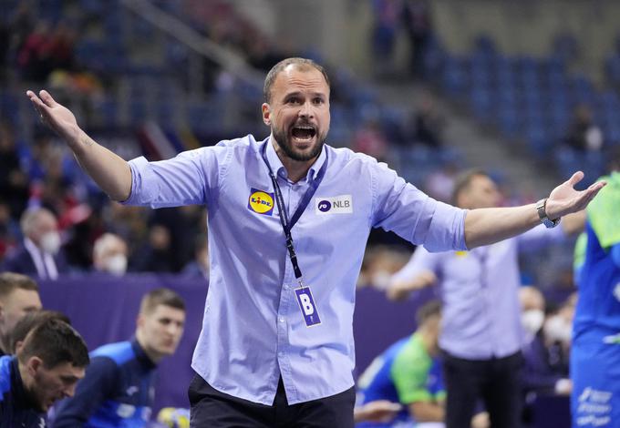 Uroš Zorman je Slovenijo vodil na prvem velikem tekmovanju. | Foto: Reuters