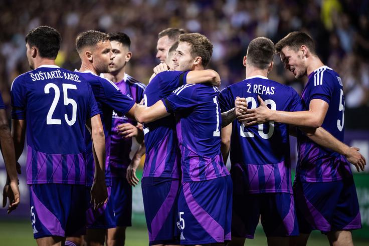 Mariborčani želijo po Universitatei iz Craiove, ki so jo v Ljudskem vrtu premagali z 2:0, izločiti še Vojvodino. | Foto: Jure Banfi/alesfevzer.com
