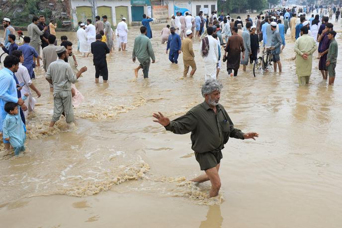 Poplave Pakistan | Biparjoy naj bi s seboj prinesel vetrove s hitrostjo do 120 kilometrov na uro. | Foto Reuters