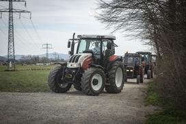 Protestni shod Sindikata kmetov Slovenije. Traktor, kmet, protest.