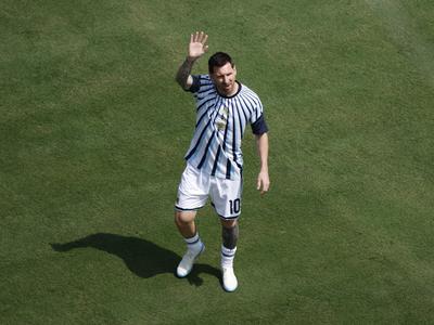 Messi na ogrevanju, Trump priletel, še malo in finale se začne #vŽivo