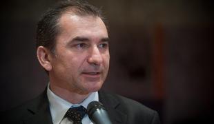 Novi zapleti glede državnega holdinga