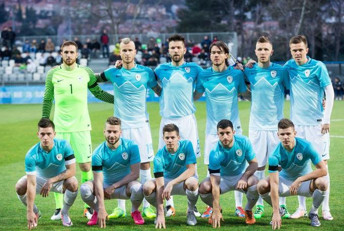 Slovenska reprezentanca se je predstavila prvič v letu 2016. V enajsterici so bili kar trije novinci. | Foto: Vid Ponikvar