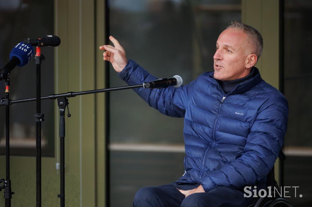 Oskrbovana stanovanja, Ljubljana Črnuče, Sašo Rink