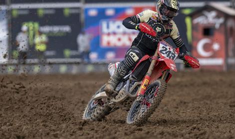 Herlings dosegel 111. zmago, Gajser tik za zmagovalnim balkonom