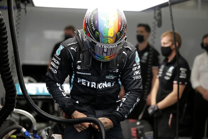 Lewis Hamilton | Lewis Hamilton je bil najhitrejši na drugem prostem treningu pred nedeljsko dirko za BN Abu Dabija. | Foto Guliverimage