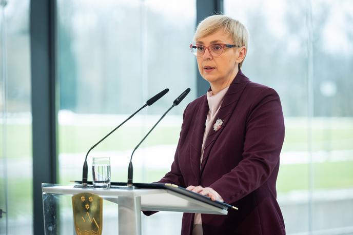 Nataša Pirc Musar | "Iti na volitve pomeni, da odgovornosti, v kakšni državi želimo živeti, ne prelagamo na druge, saj bodo ukrepi nove oblasti veljali za vse, ne samo za tiste, ki so odšli na volitve," je navedla predsednica Nataša Pirc Musar. | Foto STA