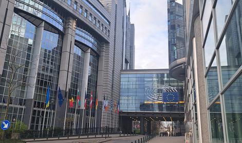 Obrambni ministri EU o nadaljnji vojaški pomoči Ukrajini