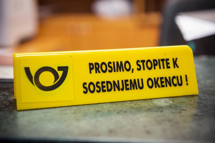 Pošta Slovenije | Delavci pričakujejo potrditev božičnice, sicer bodo stavkali. | Foto STA