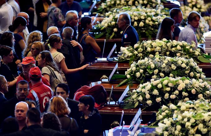 Dan žalovanja v Genovi | Foto: Reuters