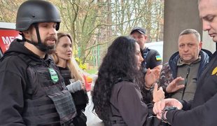 Ogromno presenečenje v Ukrajini: v Hersonu se je pojavila Angelina Jolie