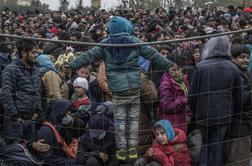 Slovenija in Hrvaška obljubili po 2.000 sprejemnih mest za begunce, Srbija 3.000, Avstrija 5.000
