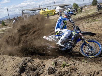 Gajser proti Hondi, v prvi vožnji bitko dobiva njegova nekdanja ekipa