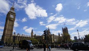 Britanski proizvodni sektor v velikih težavah
