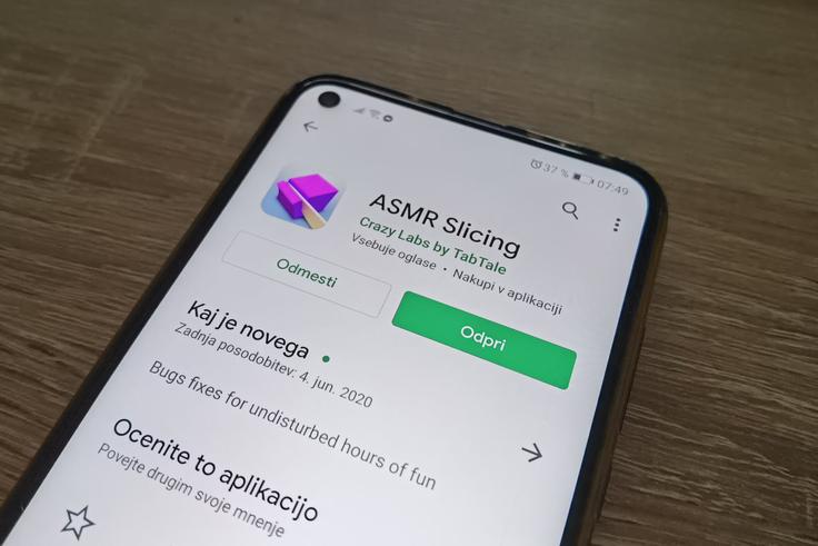 Igra ASMR Slicing je brezplačna, prihodke pa ustvarja predvsem s prikazovanjem oglasov, ki jih je v aplikaciji precej.  | Foto: Matic Tomšič