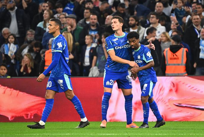 Marseille in Lens vsaj do nedelje pred PSG