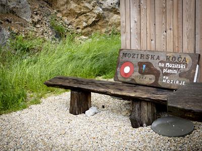 Na Golteh do tal zgoreli še dve koči