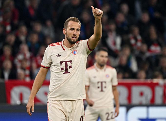 Bayern je proti zagrebškemu Dinamu kronal premoč s prvim zadetkom v 19. minuti. Z bele točke je bil uspešen Anglež Harry Kane. V 35. minuti je prednost Bavarcev podvojil Portugalec Raphaël Guerreiro, le nekaj minut pozneje pa je za 3:0 zadel Francoz Michael Olise. Takšen je bil tudi rezultat po prvem polčasu. | Foto: Reuters