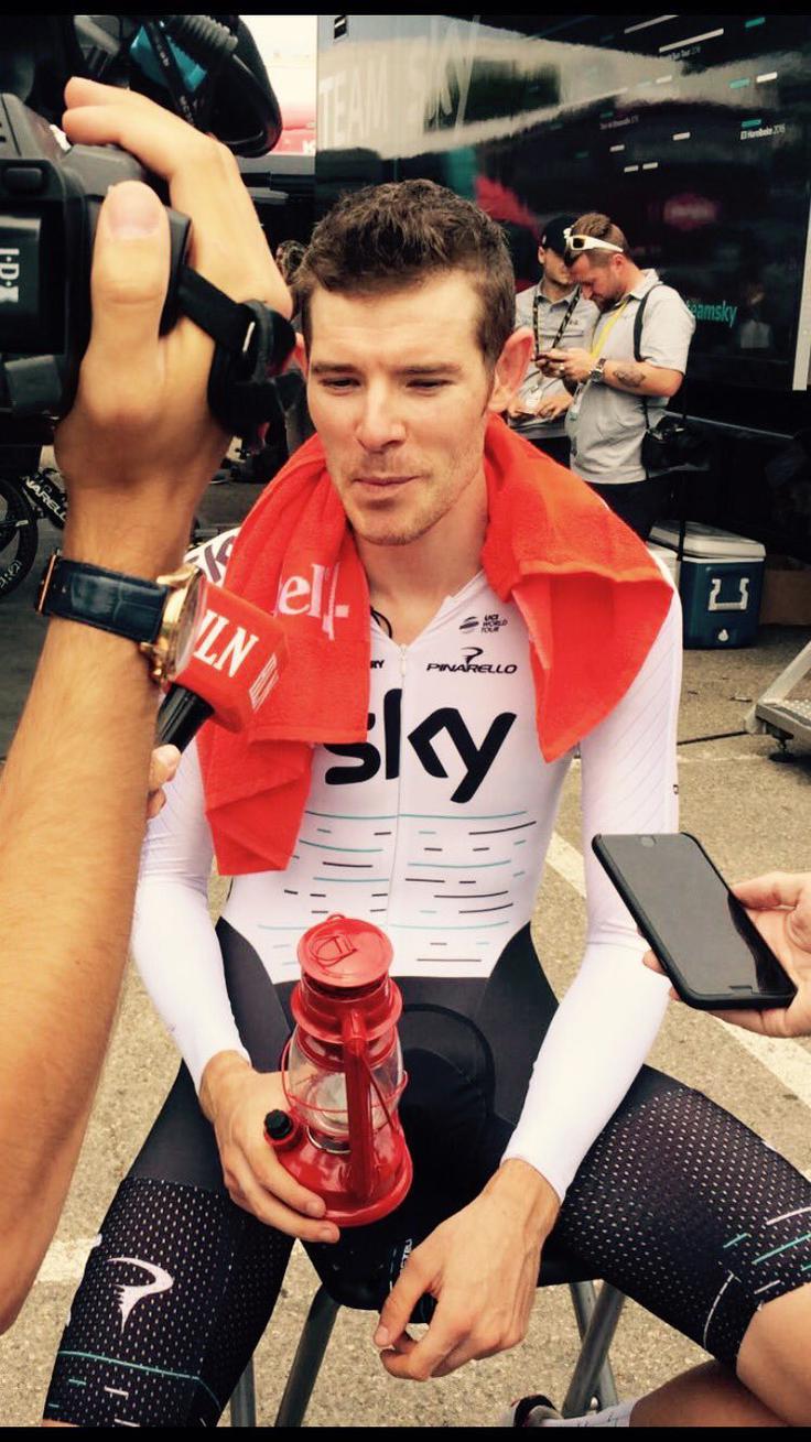Luke Rowe Rdeča lanterna na lanskem Touru je pripadla Britancu Luku Roweu iz ekipe Sky. | Foto: Twitter - Voranc