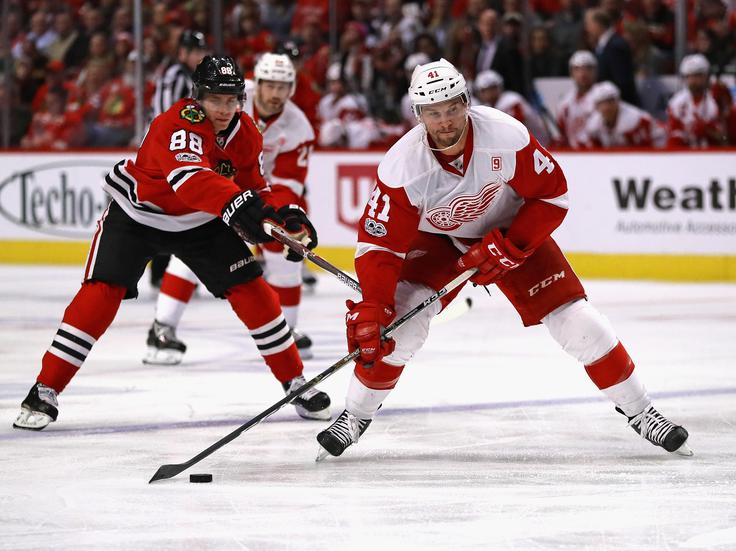 Hokejist ekipe Blackhawks Patrick Kane se je ponoči kar dvakrat vpisal med strelce. | Foto: Getty Images