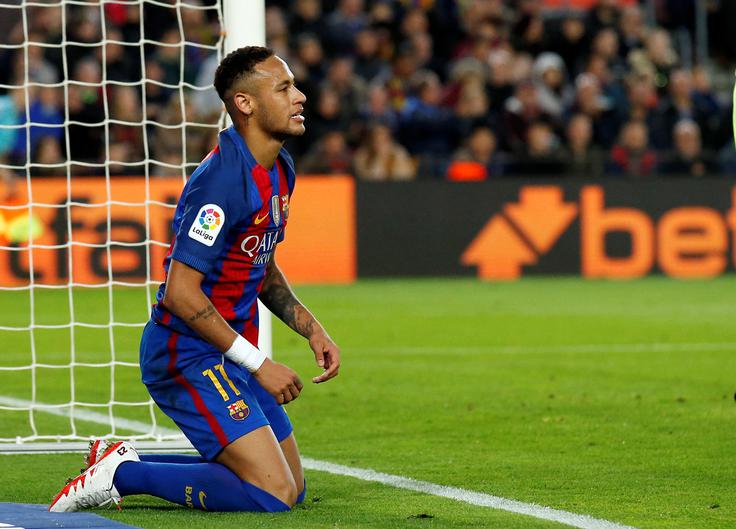 Brazilec Neymar, edini Južnoameričan iz trojice MSN, ki je zaigral proti Malagi, ni imel razlogov za zadovoljstvo. | Foto: Reuters