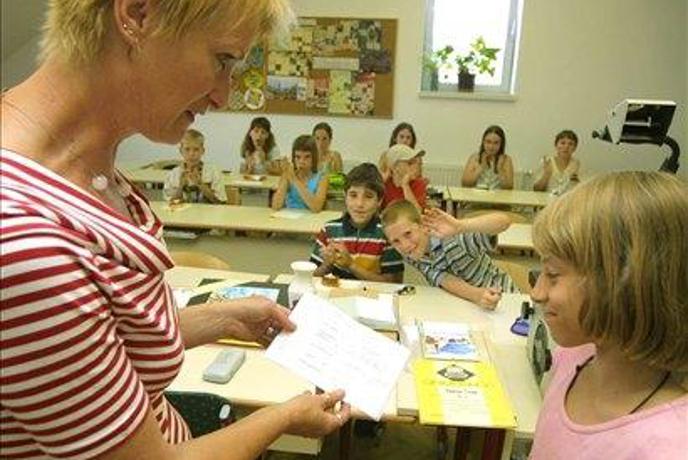 Sviz predlaga Zveru dogovor o tožbah učiteljev