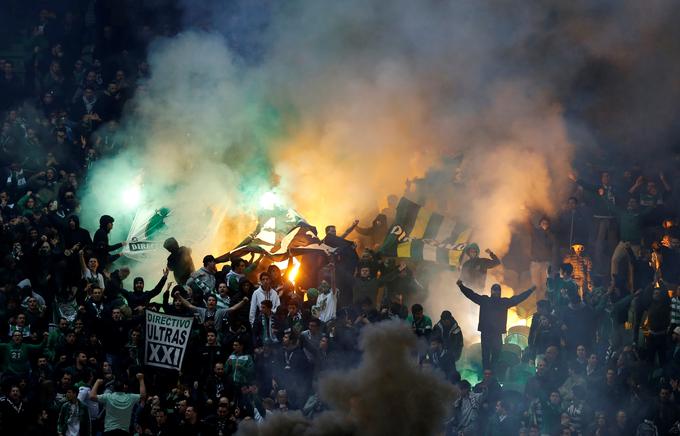 Navijači Sportinga veljajo za zelo vročekrvne. Leta 2018 so zakuhali incident, ki ga v Lizboni pomnijo še danes. | Foto: Reuters