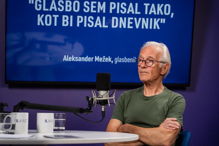 "Meni popularnost ne pomeni veliko," pravi Aleksander Mežek. "Se mi zdi, da te to lahko samo obremeni v karieri." | Foto: Luka Petrič