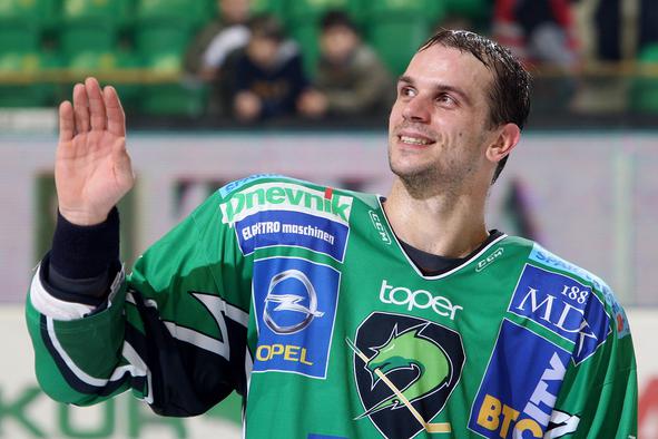 Jurij Goličič: Vedno sem želel leteti, pa je hokejska kariera kar trajala in trajala