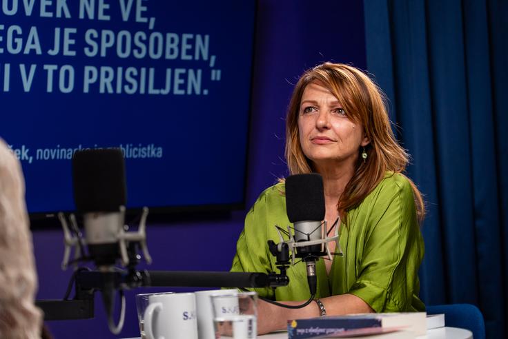 "Ženske smo kot mravljice dobre za vsakodnevno delo, moški pa zasedajo uredniška in šefovska mesta," o enakopravnosti med drugim pove Katarina Keček. | Foto: Luka Petrič