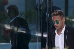 Neymar v prometni nesreči razbil svoj ferrari