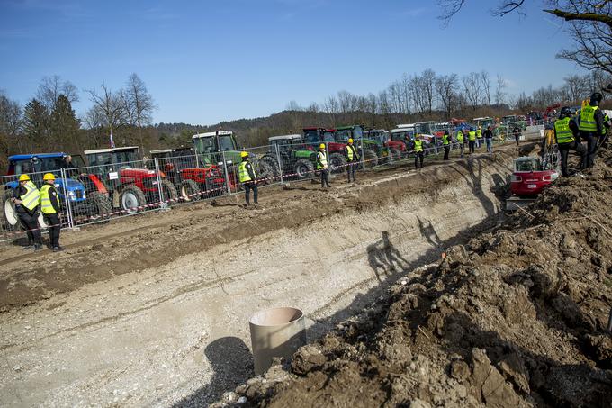 Gradnja nevarnega kanalizacijskega kanala C0 | Foto: Ana Kovač