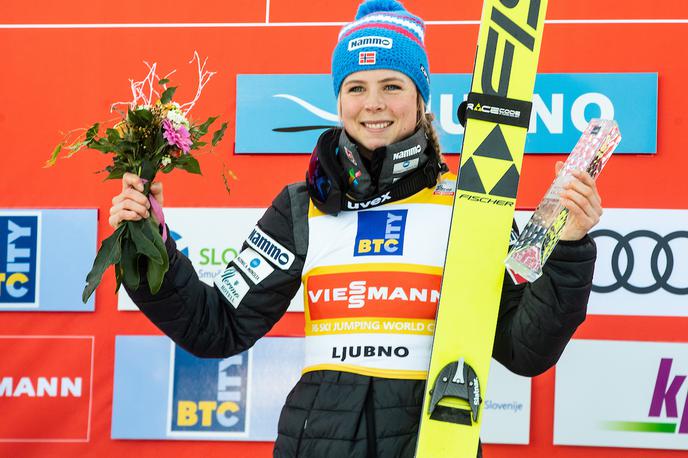 Maren Lundby | Norvežanka Maren Lundby je z dvema zmagama v dveh dneh še povečala prednost v svetovnem pokalu. | Foto Matic Ritonja/Sportida