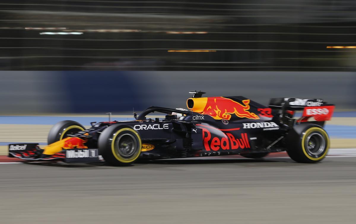 Max Verstappen | Max Verstappen za zdaj prevladuje na uvodu pred VN Bahrajna. | Foto Reuters