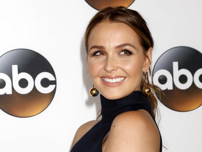 Igralki Camilli Luddington diagnosticirali Hashimotovo bolezen
