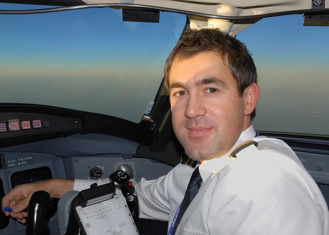 Andraž Kosi je kapitan na boeingu 777 pri družbi Emirates v Dubaju. | Foto: osebni arhiv Andraž Kosi