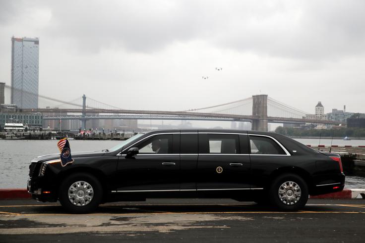 Vsaj dve novi limuzini so v karavani Trumpa opazili na srečanju svetovnih voditeljev v New Yorku. | Foto: Reuters