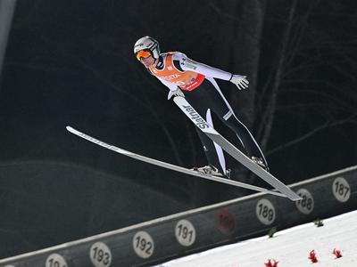 Za Domnom Prevcem mirna noč, danes po naslov svetovnega prvaka