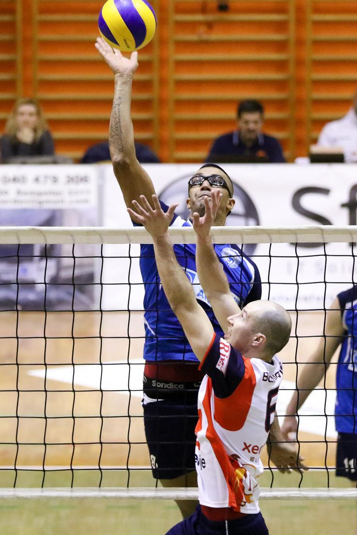 Israel Dos Santos v dresu Salonita leta 2015 | Foto: Jure Banfi